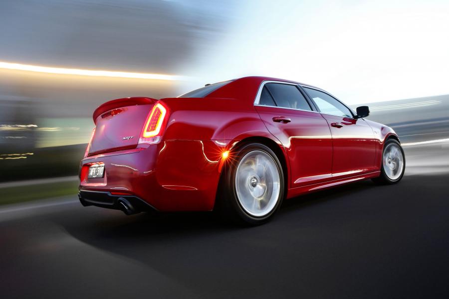  Chrysler 300 SRT (LX2) 2015 года  (AU) (фото 7 из 31)